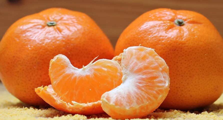A picture of tangerines in order to anwer the question can dogs eat tangerines