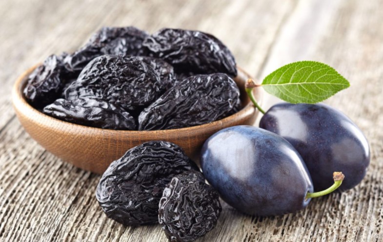 can dogs eat prunes